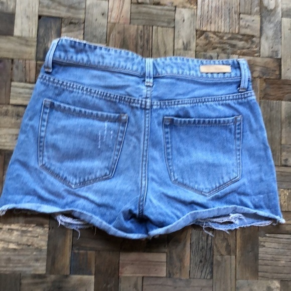 Eight Dreams Cutoff Denim Shorts - Picture 5 of 6